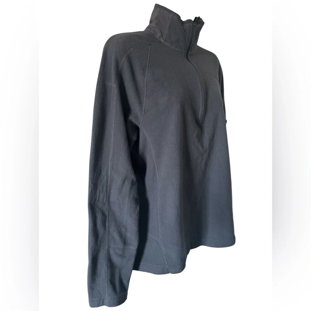 The North Face Men's Black Zip-Up Sweater.Sz/M